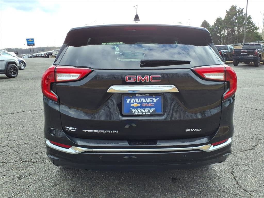 Used 2022 GMC Terrain Denali image 4