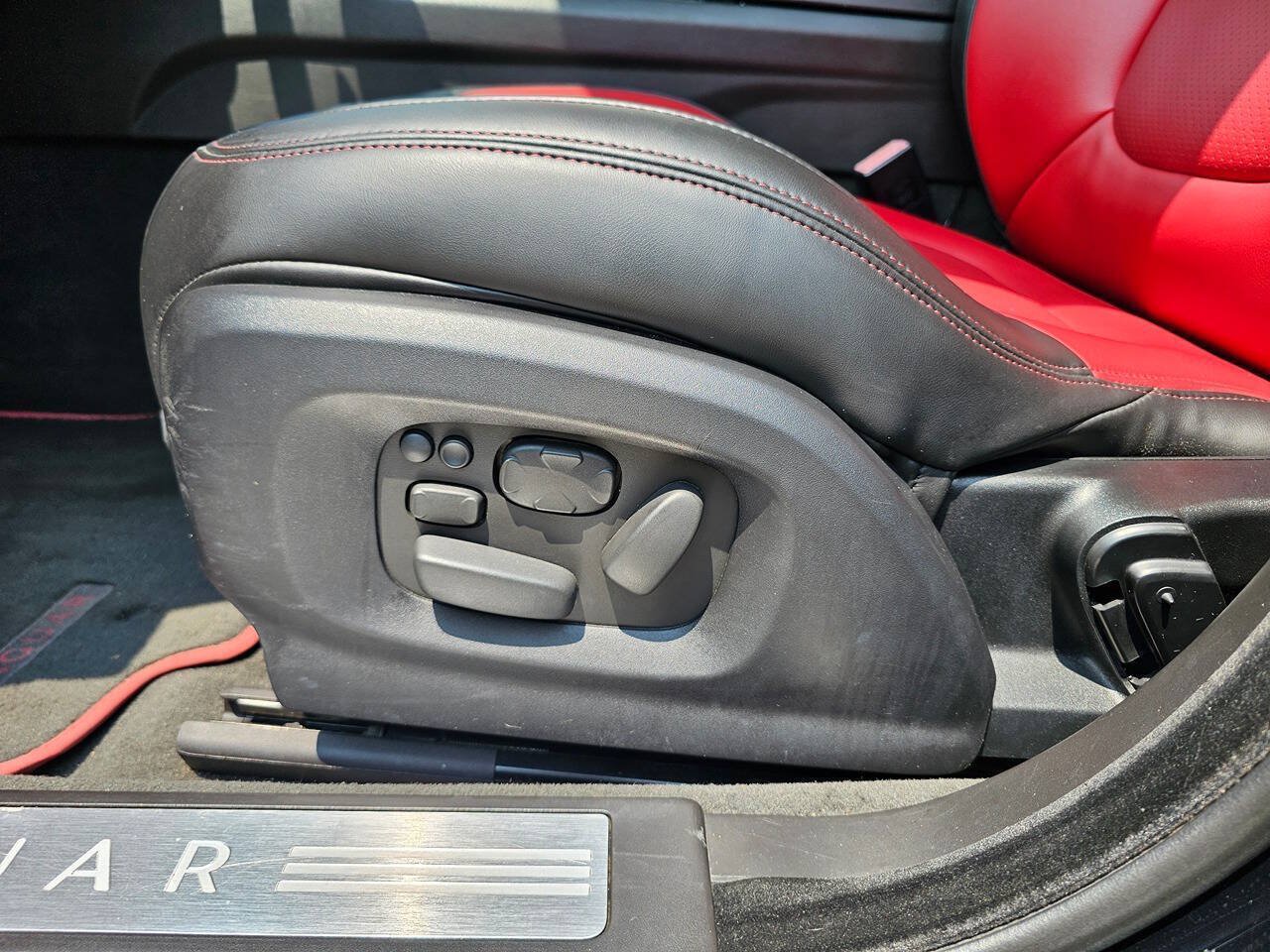 Used 2013 Jaguar XF Supercharged RWD image 16