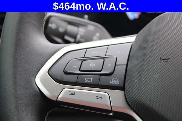 Used 2025 Volkswagen Tiguan SE AWD/4WD image 29