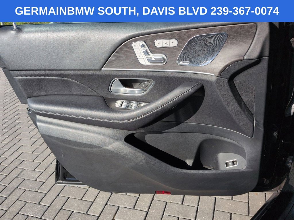 Used 2024 Mercedes-Benz GLS 450 4MATIC image 30