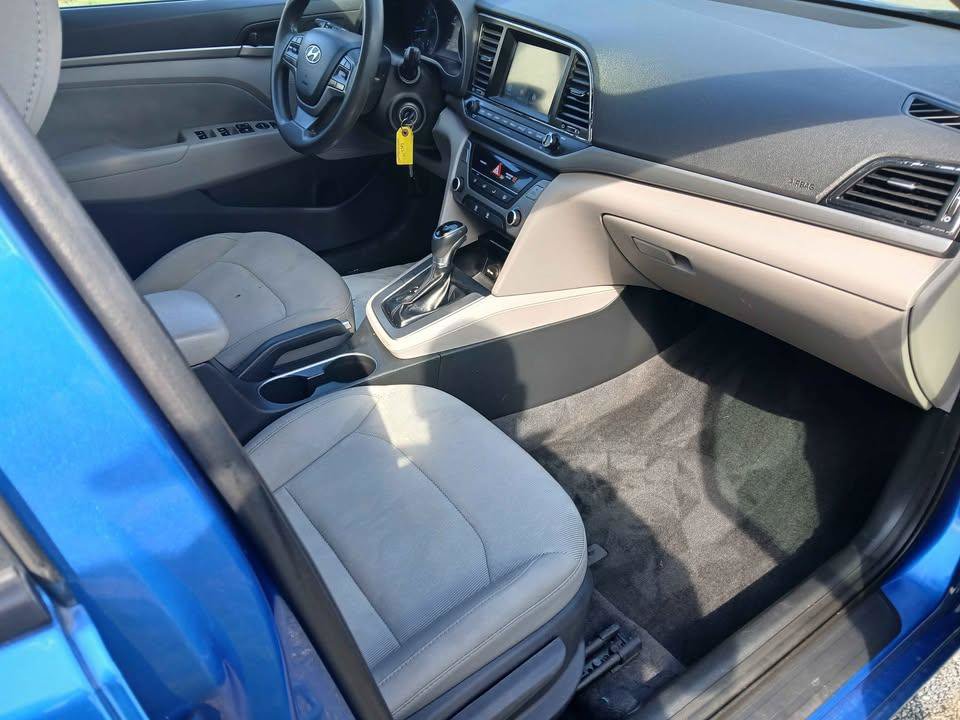 Used 2017 Hyundai Elantra SE FWD image 15