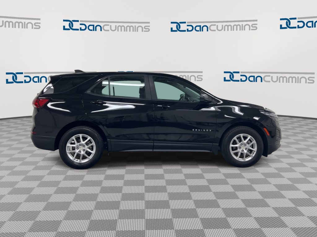 Used 2024 Chevrolet Equinox LS FWD image 9