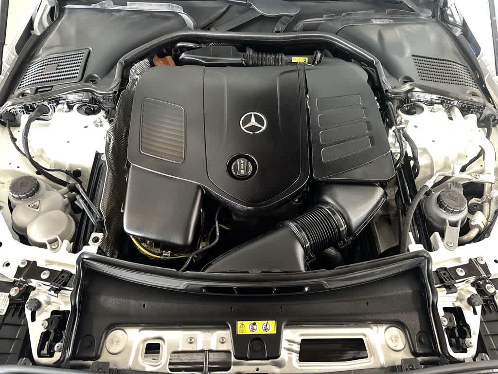 Used 2025 Mercedes-Benz C 300 Sedan image 12