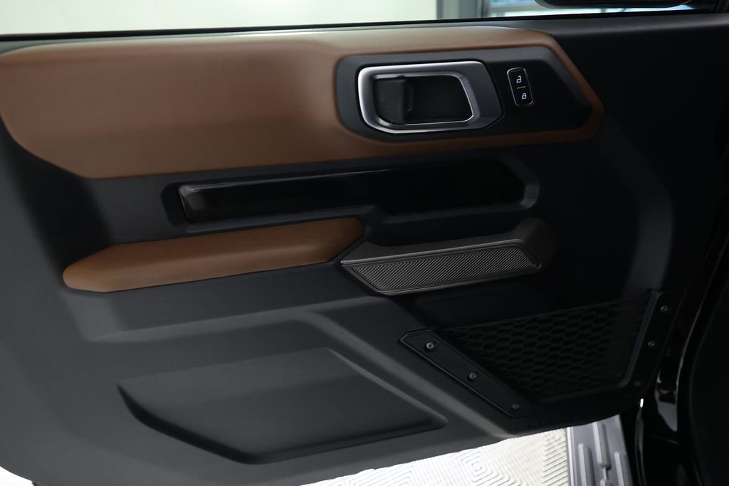 Used 2023 Ford Bronco Outer Banks image 15