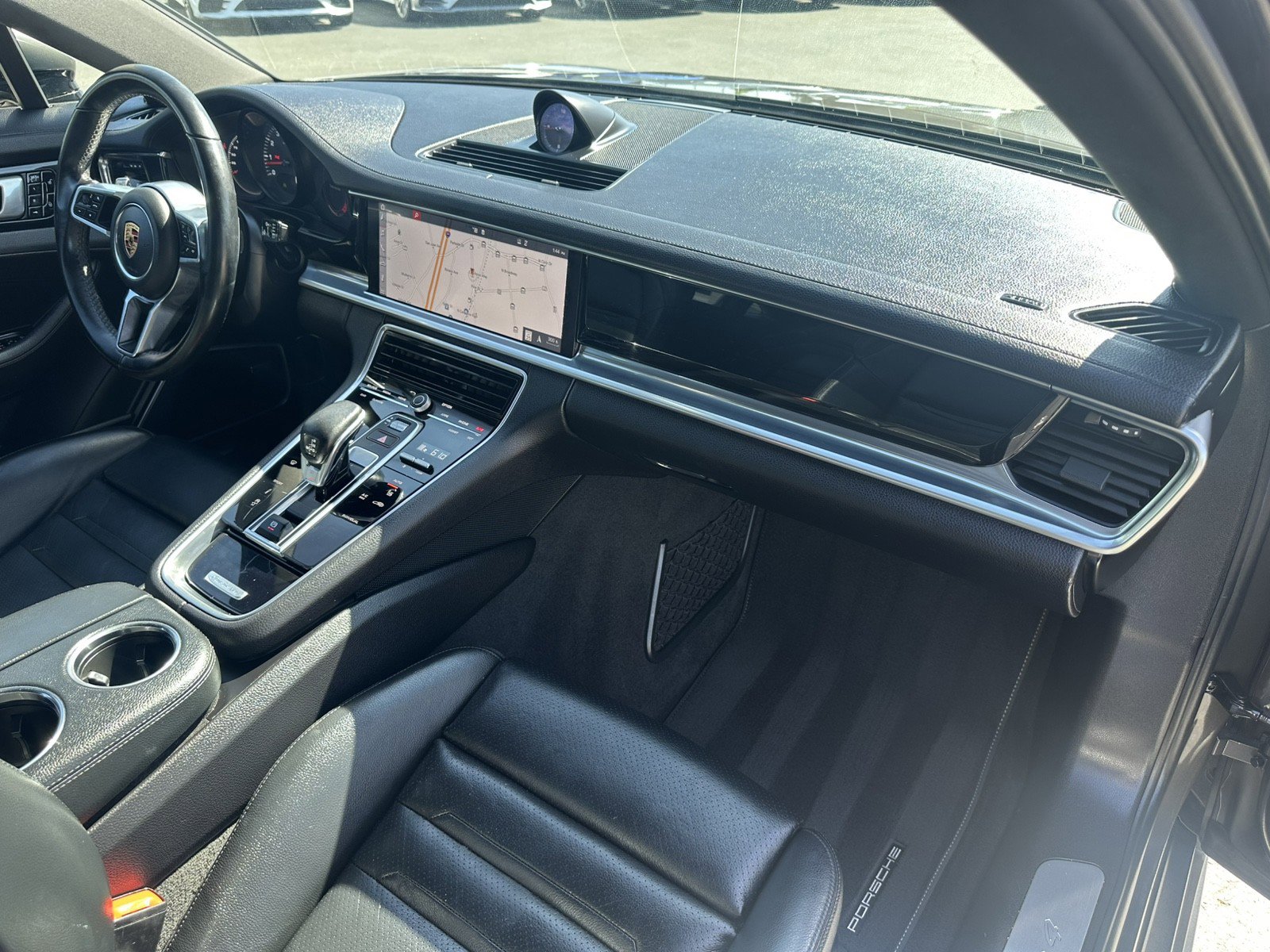 Used 2018 Porsche Panamera 4 AWD/4WD image 21