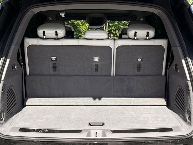 New 2026 Cadillac Escalade IQL Luxury w/ LPO, Radiant Package AWD/4WD image 24