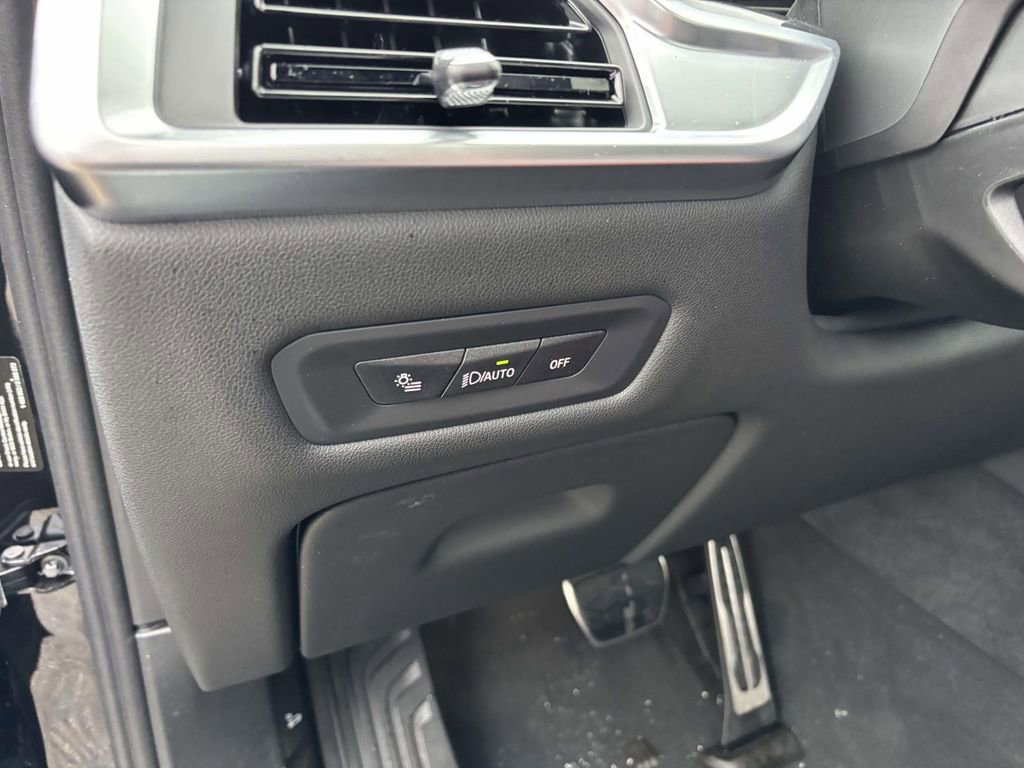 New 2026 BMW X6 xDrive40i image 14