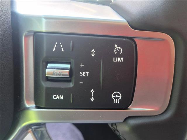 Used 2024 Land Rover Discovery S AWD/4WD image 11