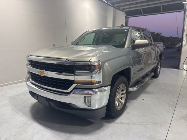 Used 2017 Chevrolet Silverado 1500 LT w/ All Star Edition image 2