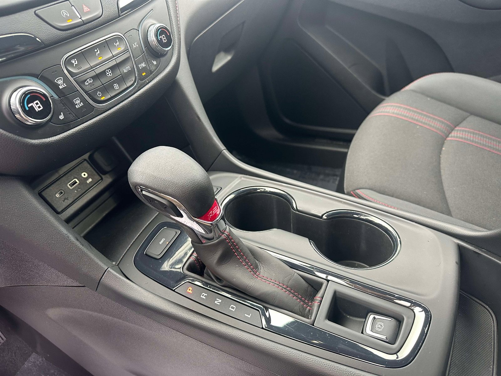 Certified 2024 Chevrolet Equinox RS image 14