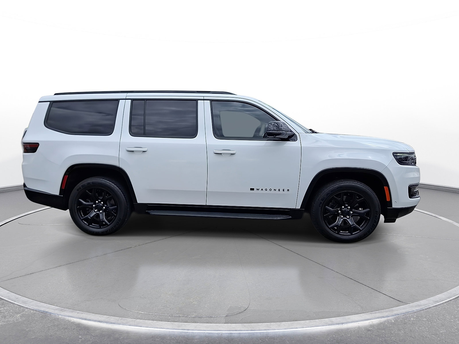 Used 2024 Jeep Wagoneer Series II w/ Convenience Group I AWD/4WD image 9