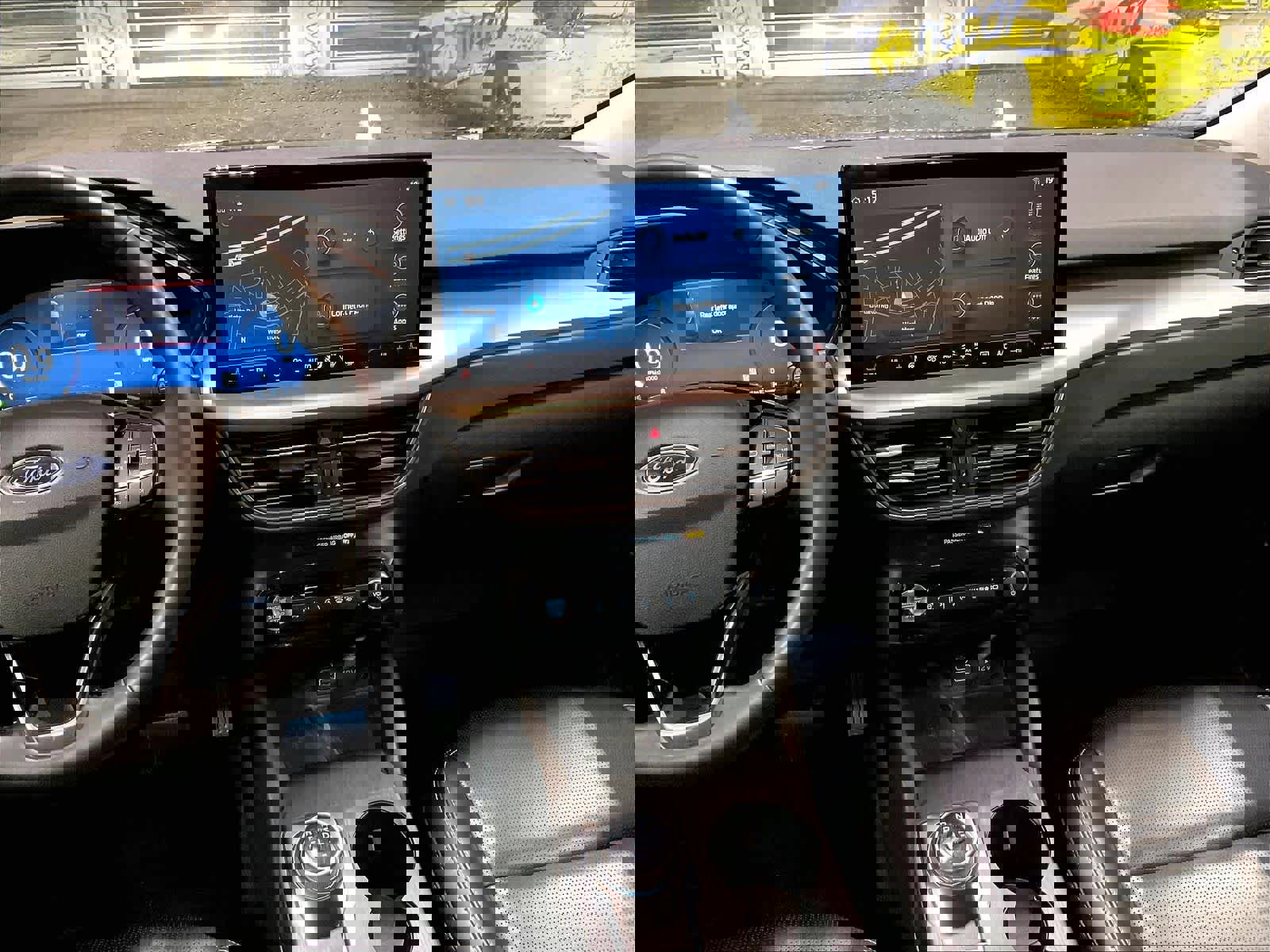 Used 2024 Ford Escape Platinum image 18