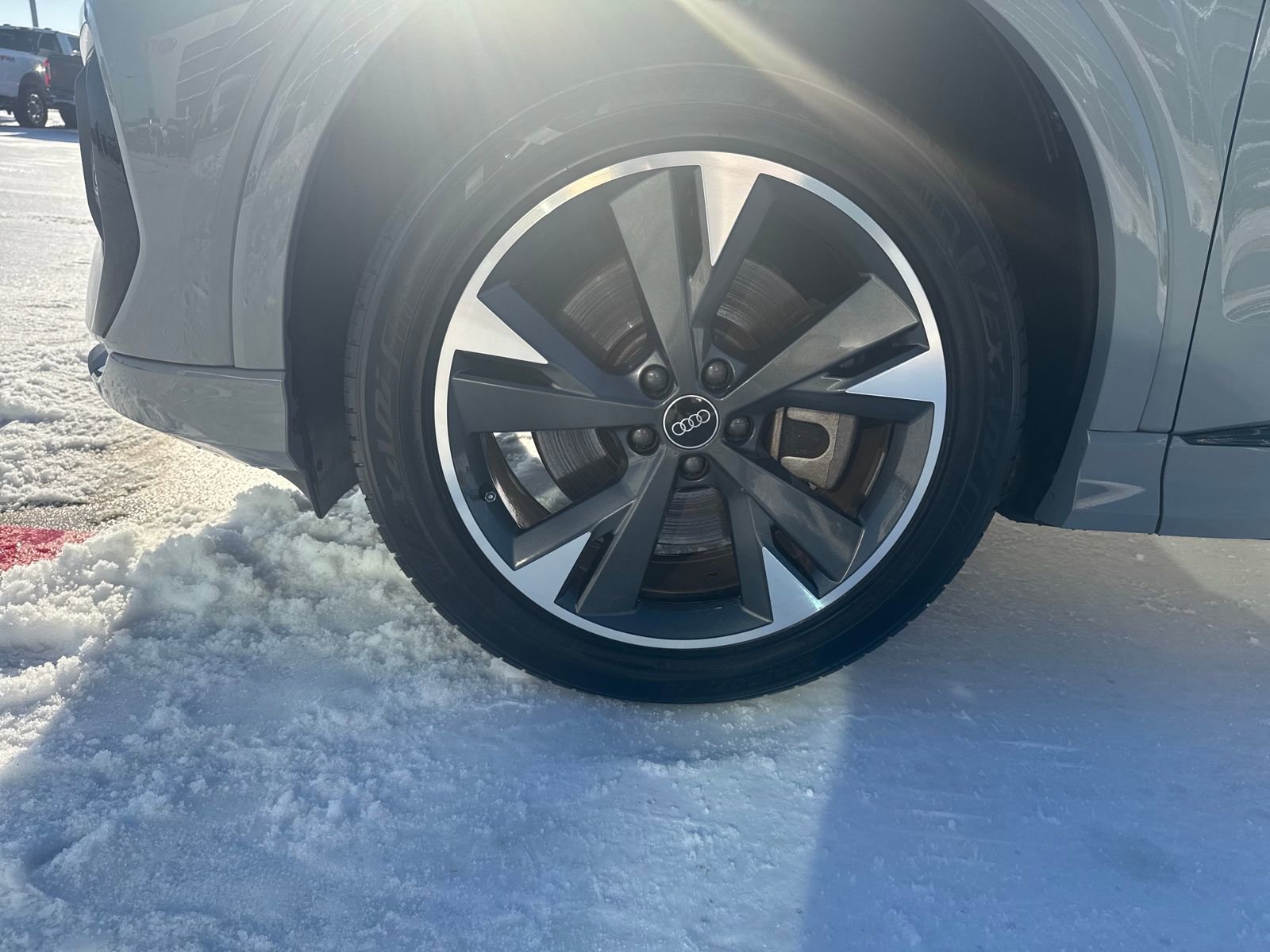 Used 2024 Audi Q4 e-tron Premium image 28