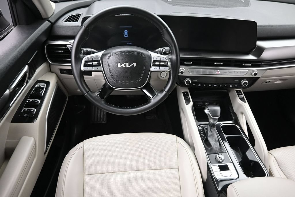 Used 2023 Kia Telluride S w/ S Sunroof Package FWD image 12