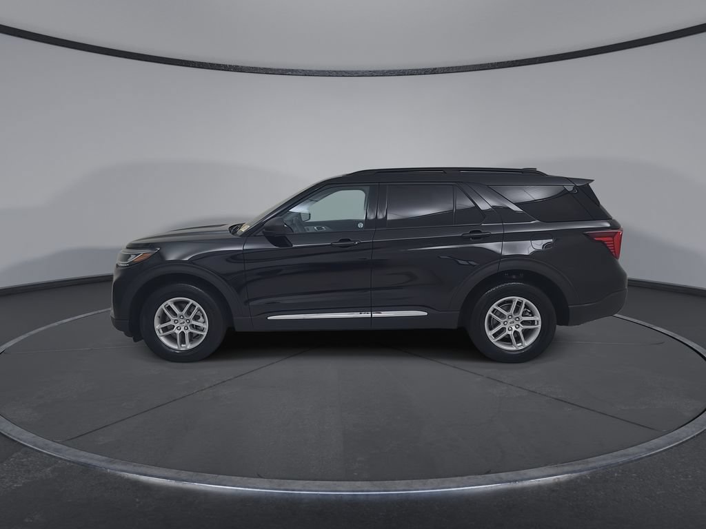 Used 2025 Ford Explorer Active AWD/4WD image 9
