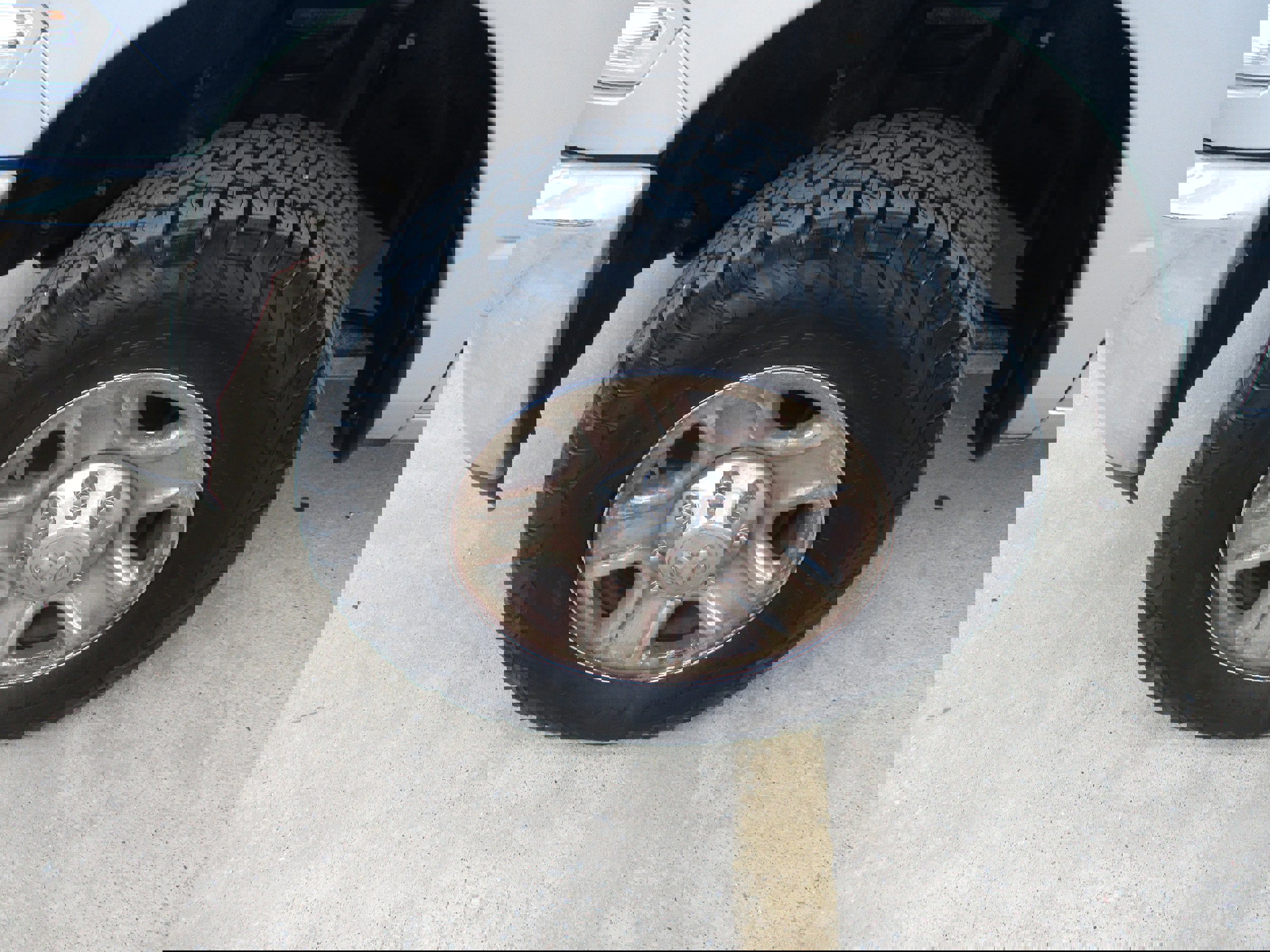 Used 2018 RAM 2500 Tradesman w/ Chrome Appearance Group image 3