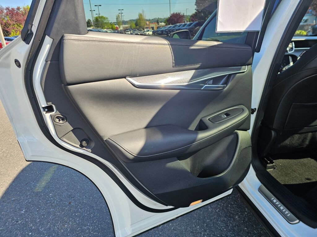 Used 2023 INFINITI QX50 Sport AWD/4WD image 19