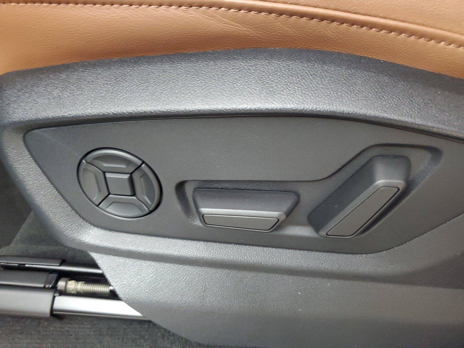 Used 2023 Audi Q7 3.0T Premium Plus AWD/4WD image 22