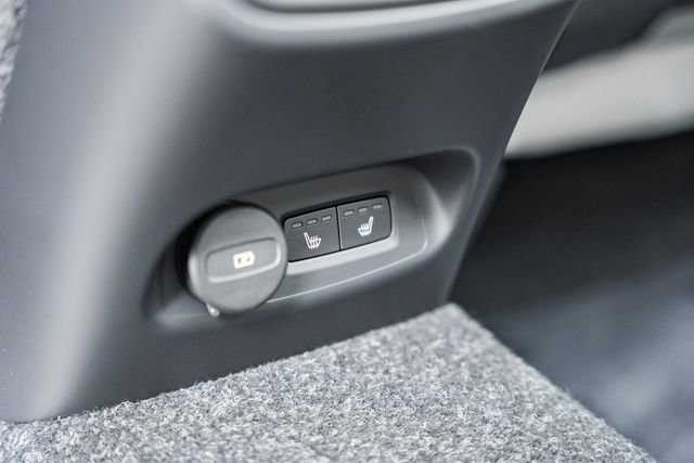 New 2026 Volvo EX40 Plus w/ Climate Package image 35