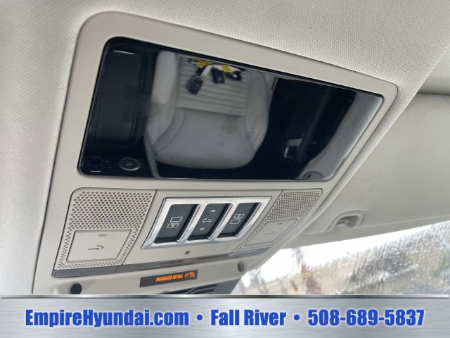 Used 2025 Land Rover Discovery S AWD/4WD image 26