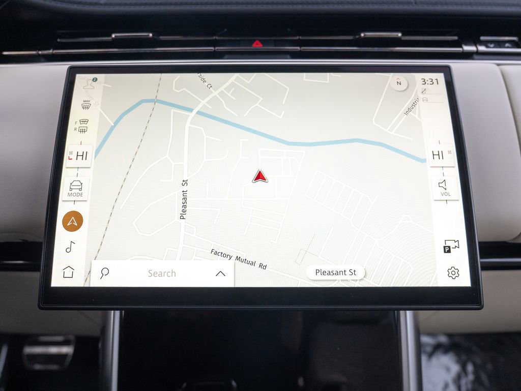 Certified 2025 Land Rover Range Rover SE image 29