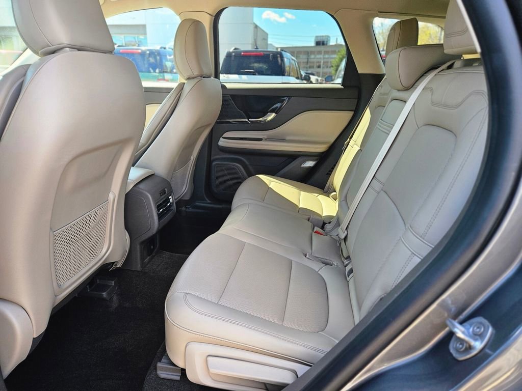 Used 2022 Lincoln Corsair AWD w/ Equipment Group 101A image 14