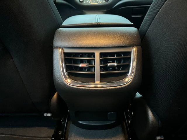 Used 2024 Chevrolet Malibu LT image 17