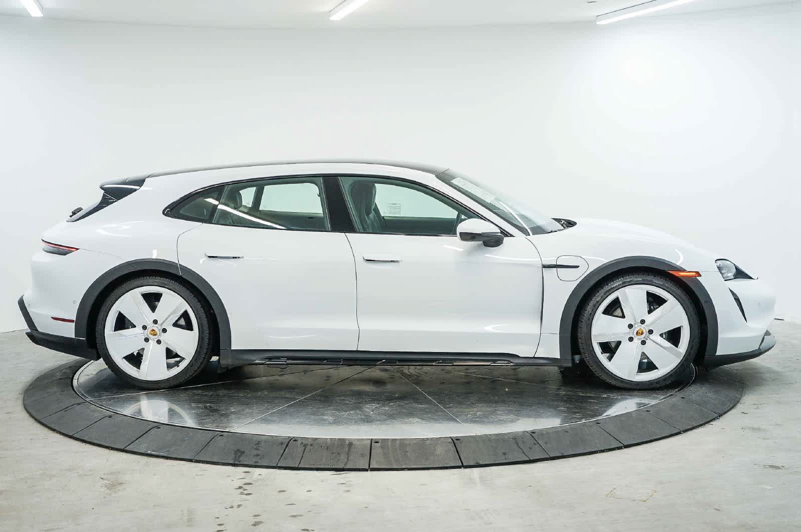 Certified 2023 Porsche Taycan 4S AWD/4WD image 8