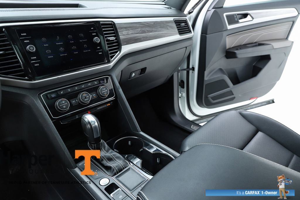 Used 2023 Volkswagen Atlas Cross Sport SE w/ Panoramic Sunroof Package FWD image 62