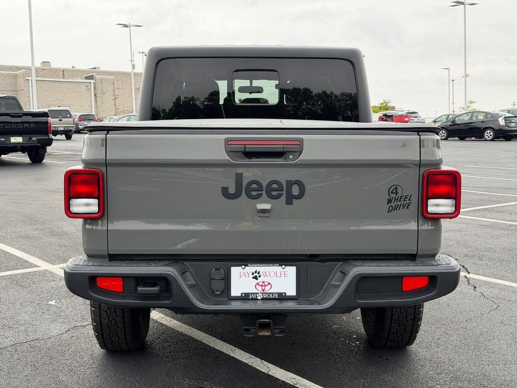 Used 2021 Jeep Gladiator Sport AWD/4WD image 4