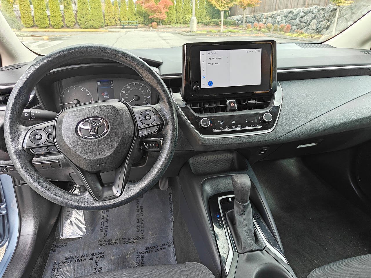 Used 2023 Toyota Corolla LE FWD image 17