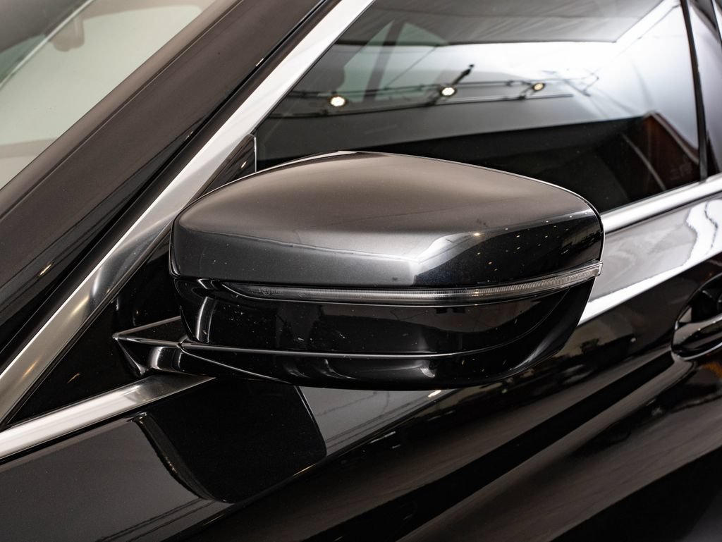 Used 2019 BMW 540i RWD image 17