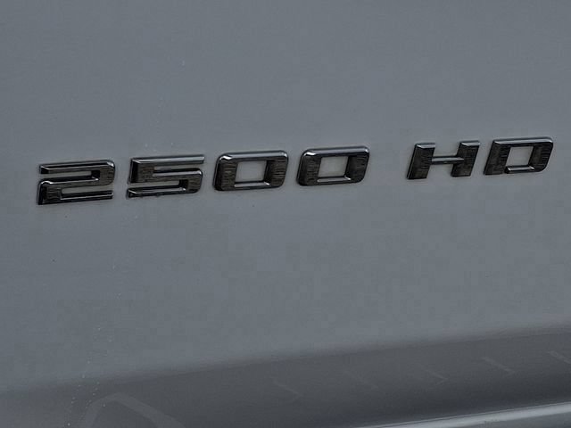 Used 2022 Chevrolet Silverado 2500 LTZ w/ LTZ Premium Package AWD/4WD image 38