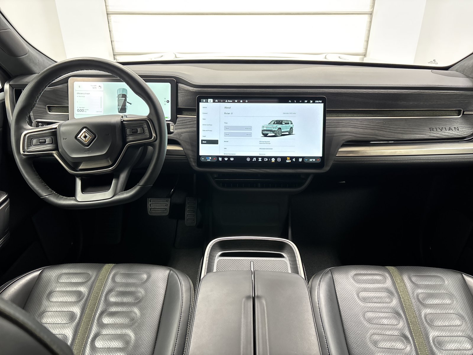 Used 2025 Rivian R1S Adventure AWD/4WD image 27