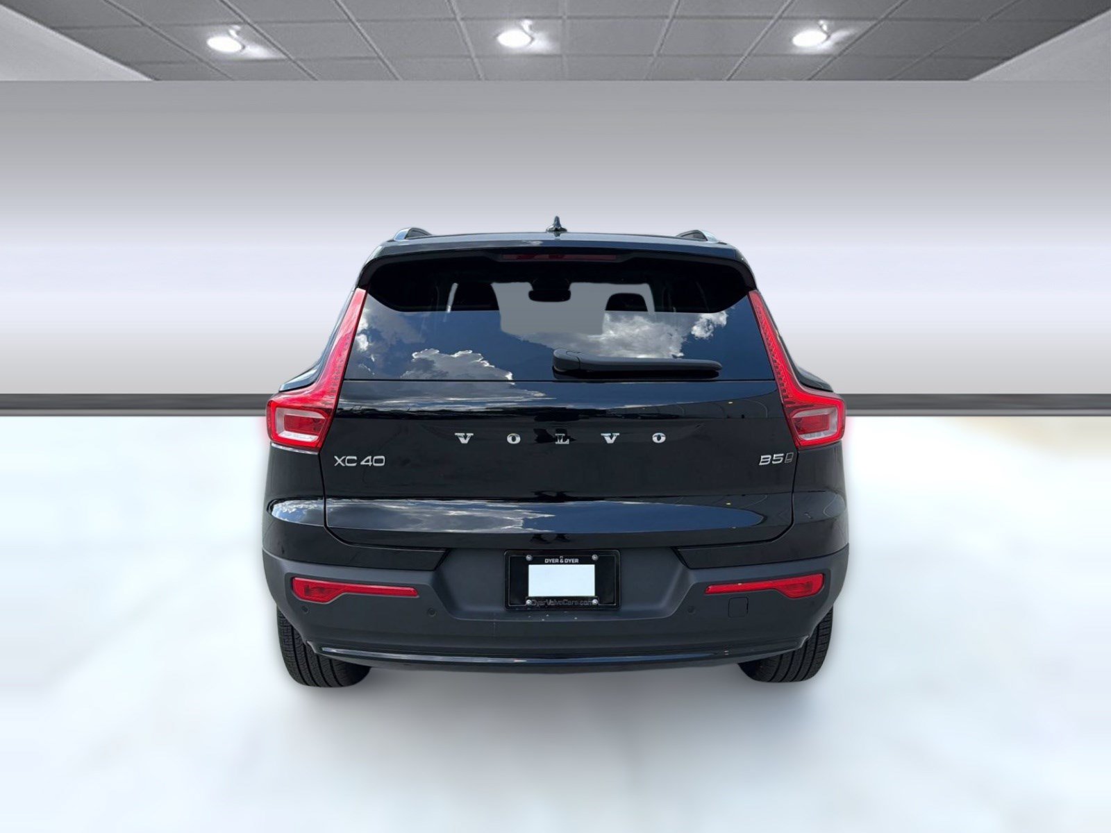 New 2026 Volvo XC40 B5 Plus w/ Climate Package AWD/4WD image 10