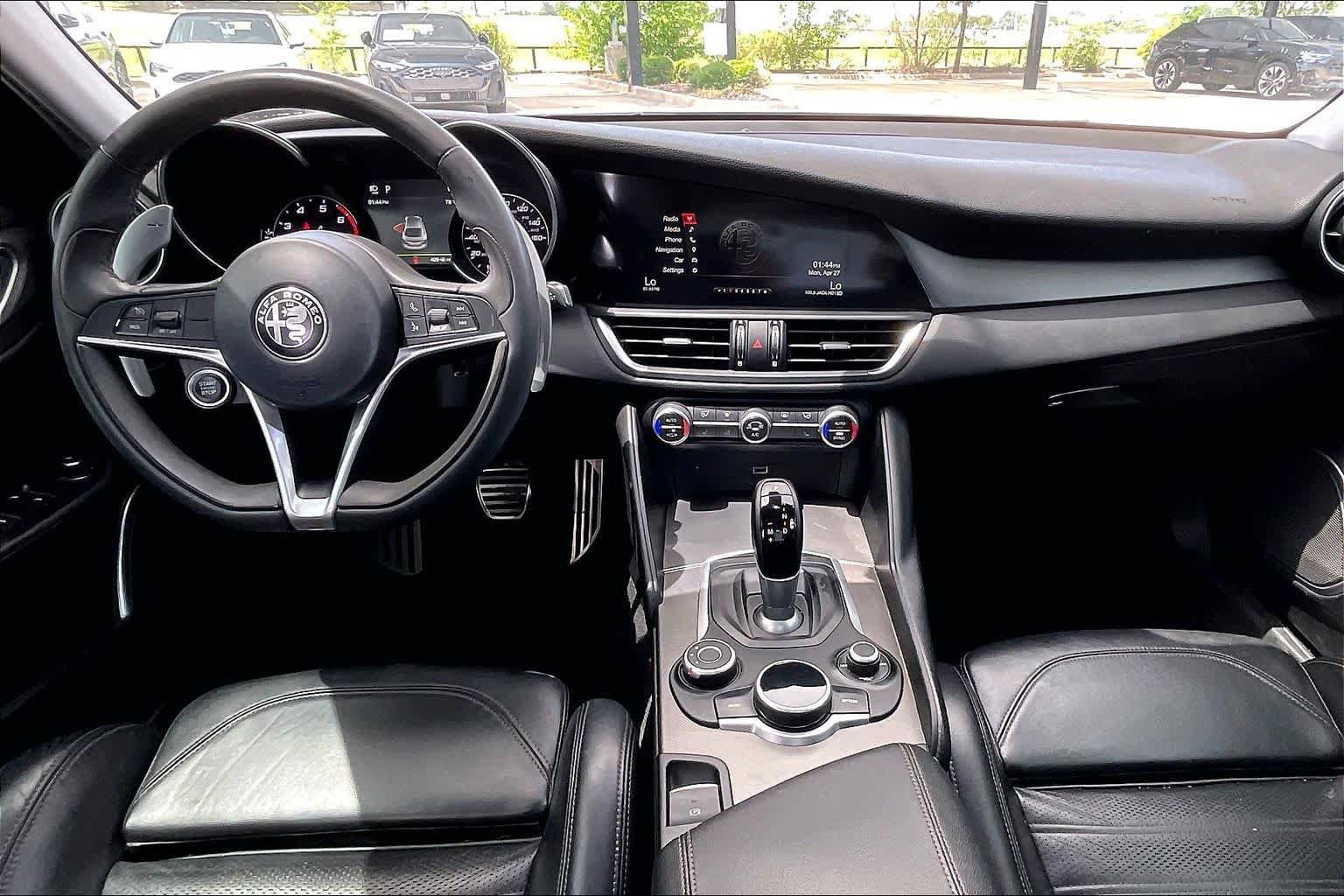 Used 2018 Alfa Romeo Giulia Ti Sport w/ Quick Order Package 22U Sport RWD image 14
