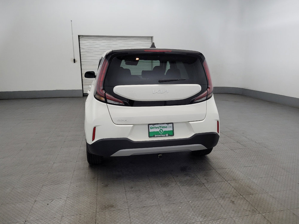 Used 2023 Kia Soul LX w/ Option Group 015 image 6
