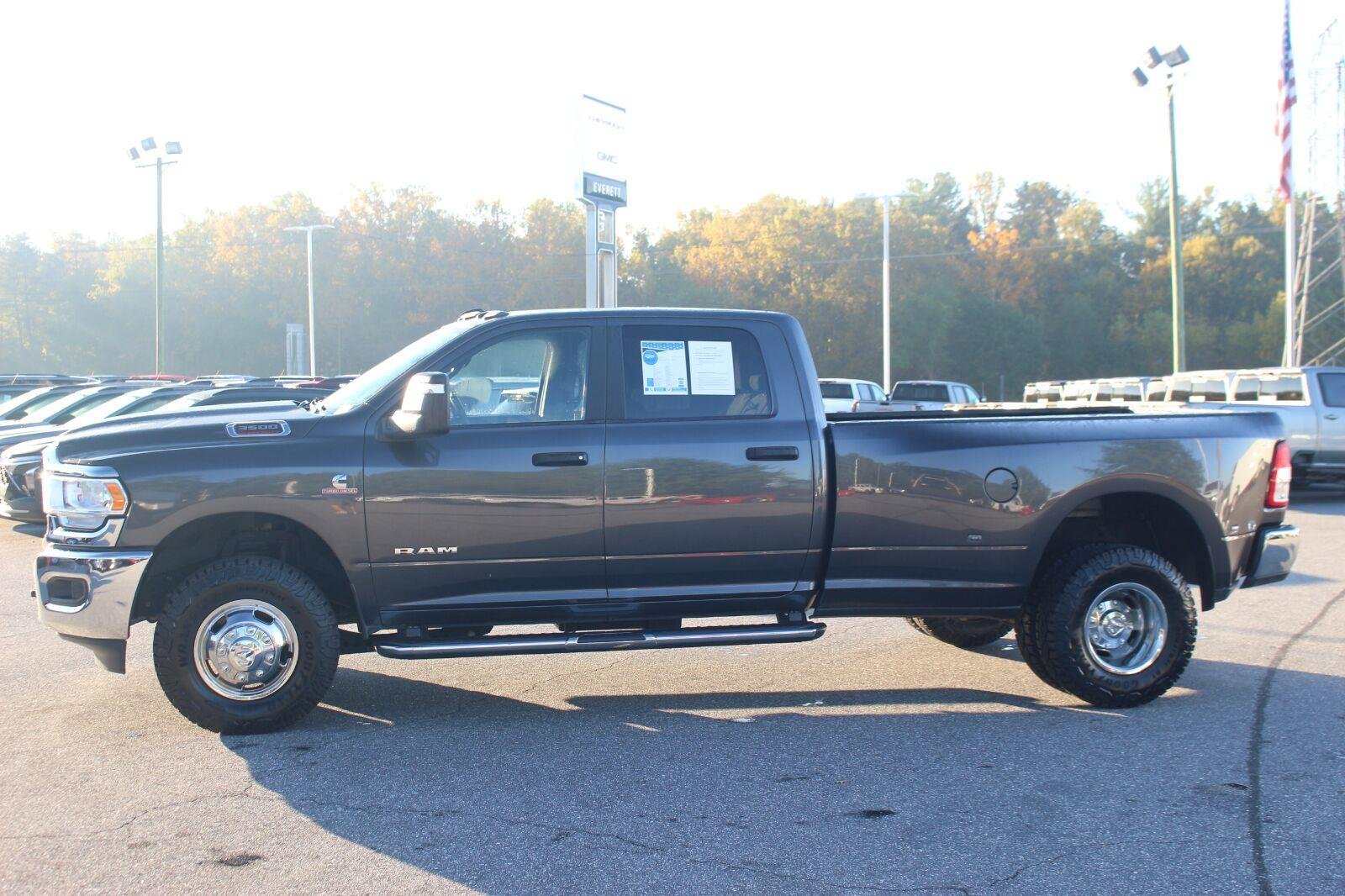 Used 2023 RAM 3500 Big Horn w/ Level 1 Equipment Group AWD/4WD image 4