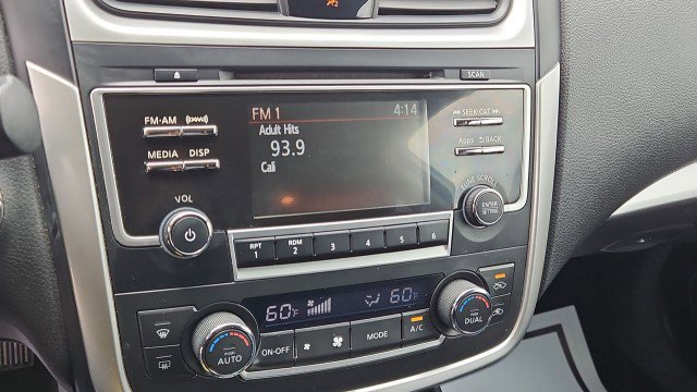 Used 2016 Nissan Altima 2.5 SV FWD image 13