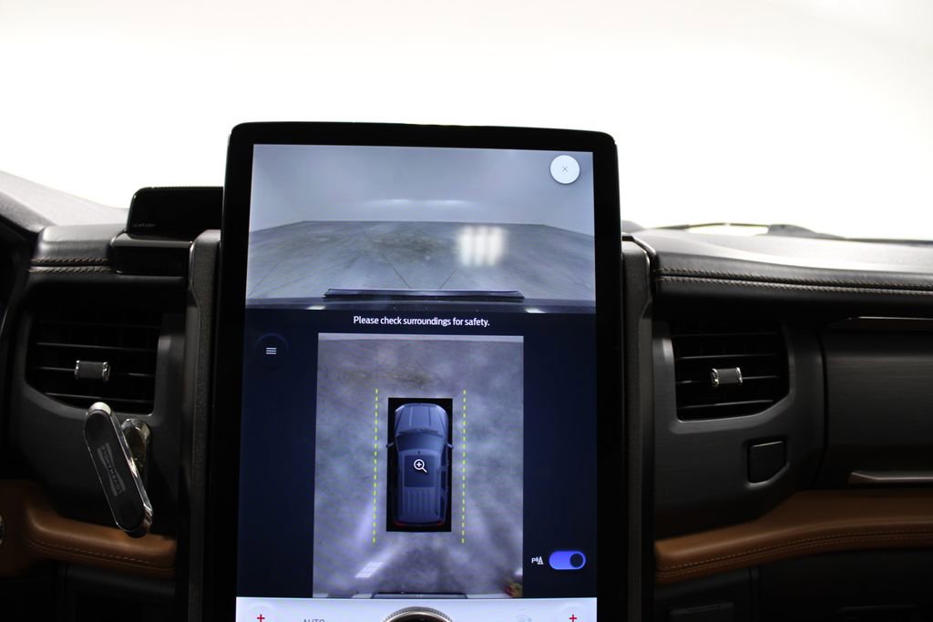 Used 2022 Ford Expedition Platinum AWD/4WD image 53