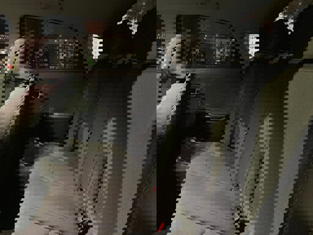 Used 2025 Kia K4 LXS image 10