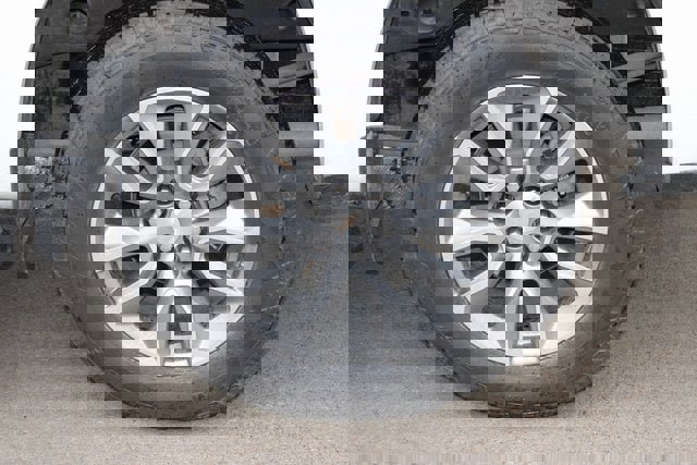 Used 2022 Chevrolet Silverado 1500 LT w/ Z71 Off-Road Package image 26