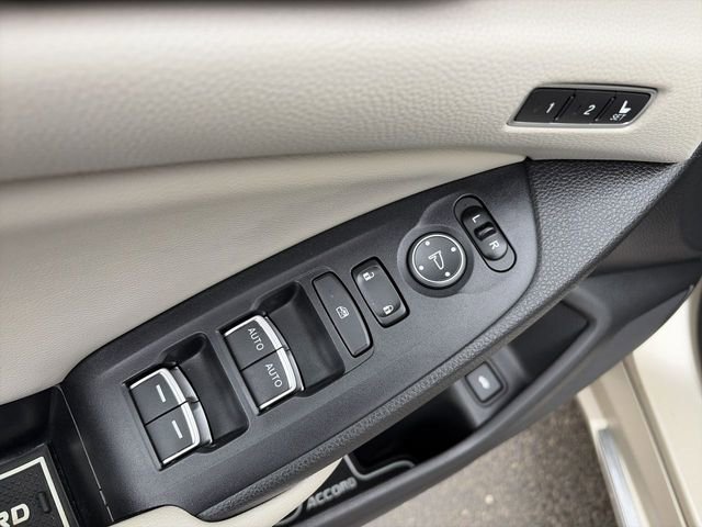Used 2018 Honda Accord EX-L image 13