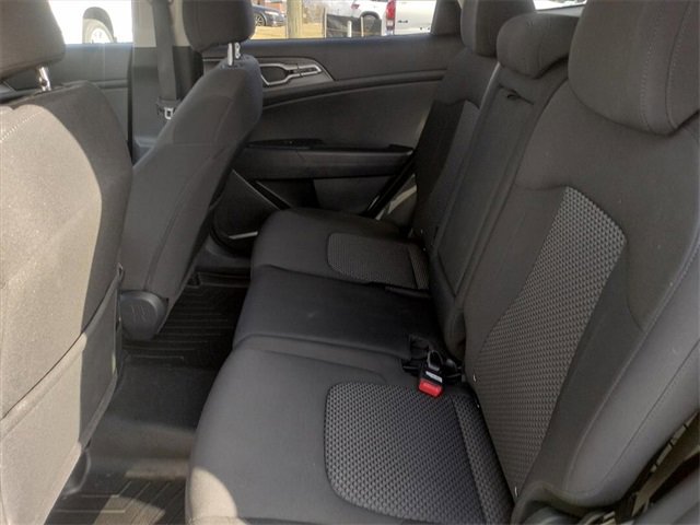Used 2023 Kia Sportage LX image 17