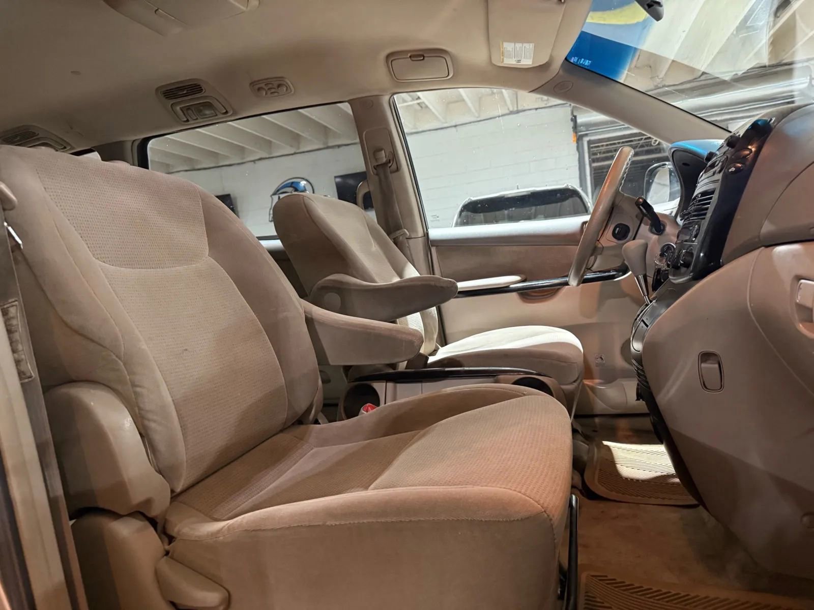 Used 2005 Toyota Sienna LE FWD image 10