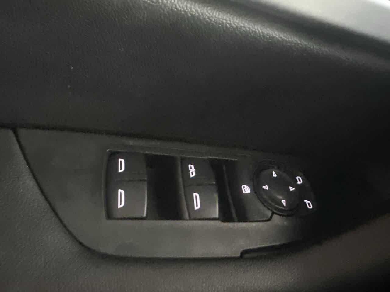 Used 2021 Chevrolet Blazer LT FWD image 17