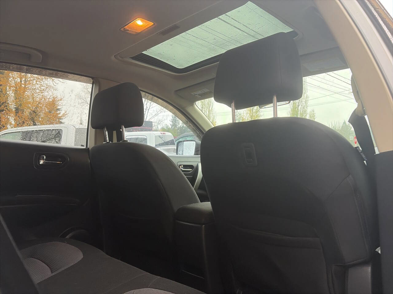 Used 2013 Nissan Rogue SV w/ Premium Pkg image 20