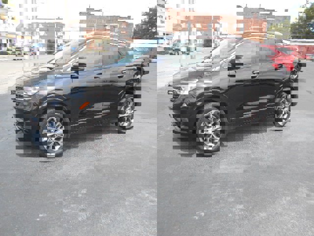 Used 2022 Buick Encore GX Select w/ Sport Touring Package image 1