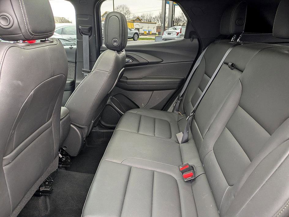 Used 2023 Chevrolet TrailBlazer ACTIV w/ Sun and Liftgate Package image 26