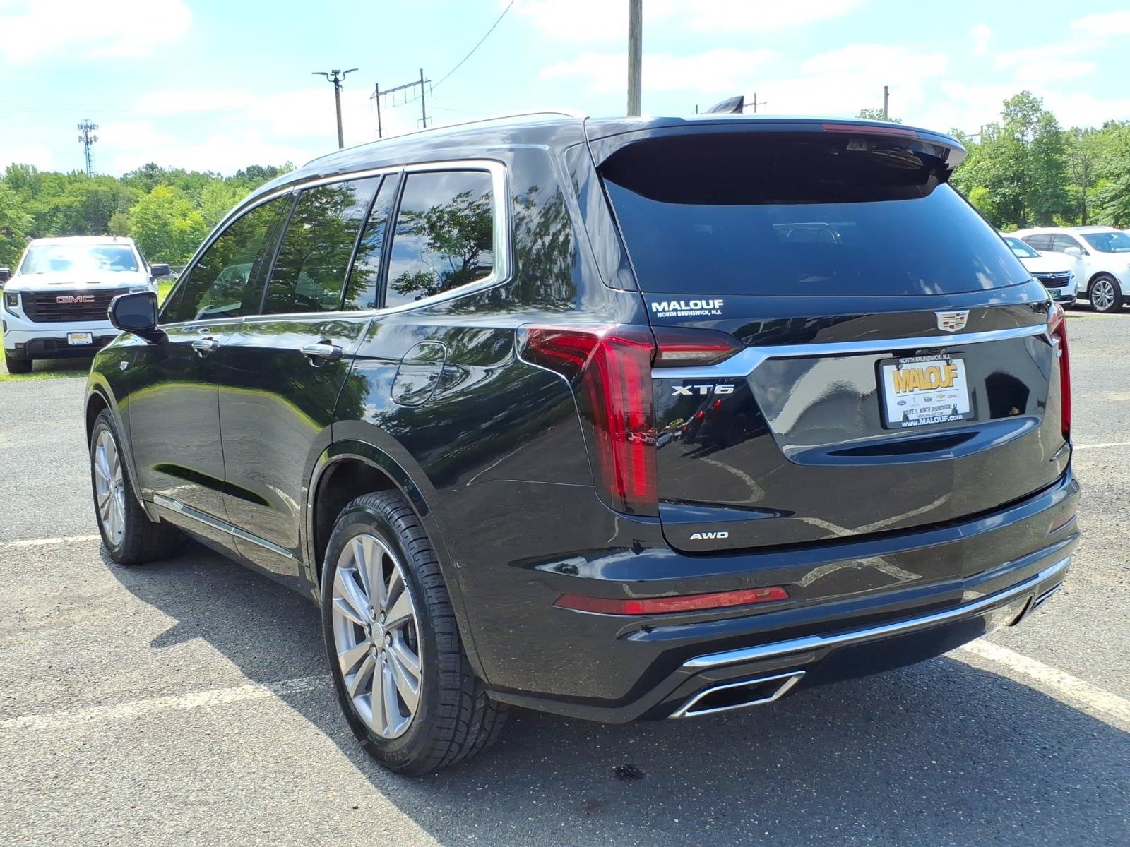 Certified 2023 Cadillac XT6 Premium Luxury w/ Technology Package AWD/4WD image 4